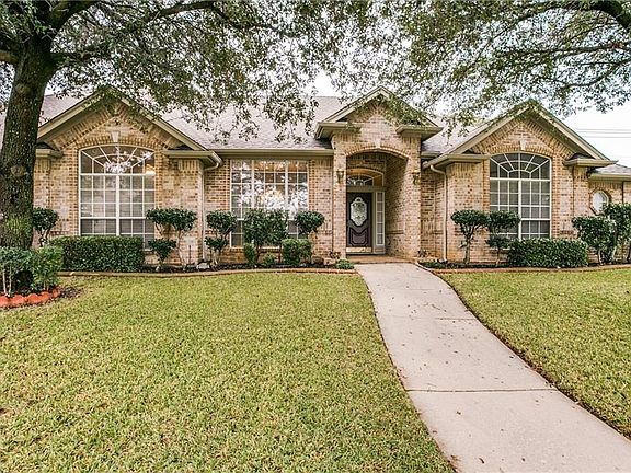 2nd image of 8801 Thornway Dr
