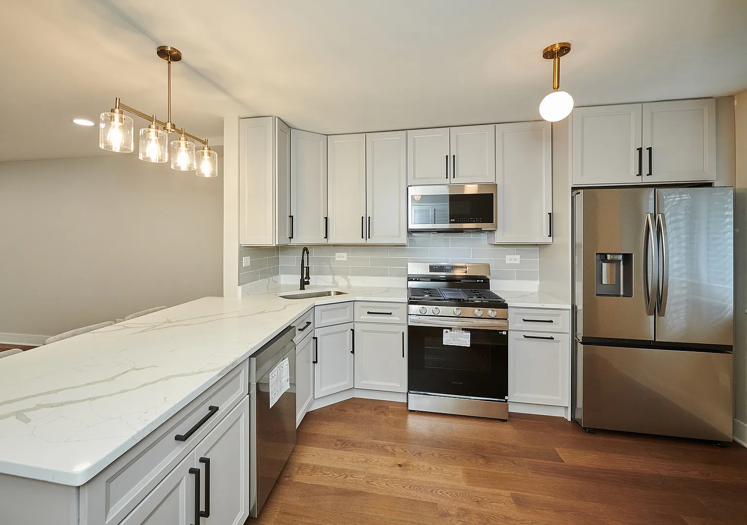 2 bed, 1.5 bath, $2,300 — Photo 4
