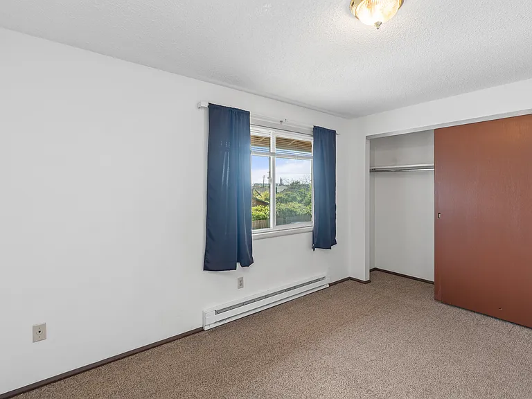 716 N Scammel St #4 — Photo 12