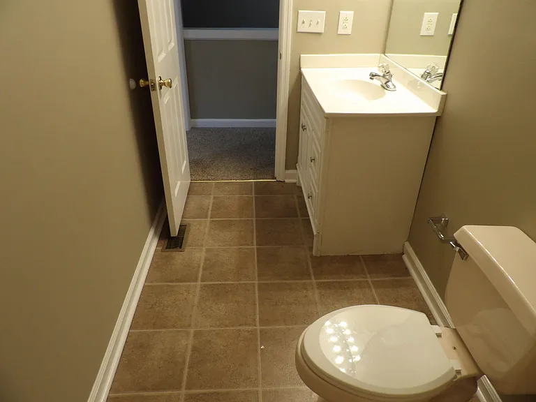 244 Meadowview Dr #12 — Photo 63