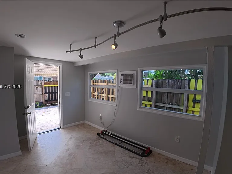 5400 SW 36th St #1 — Photo 11