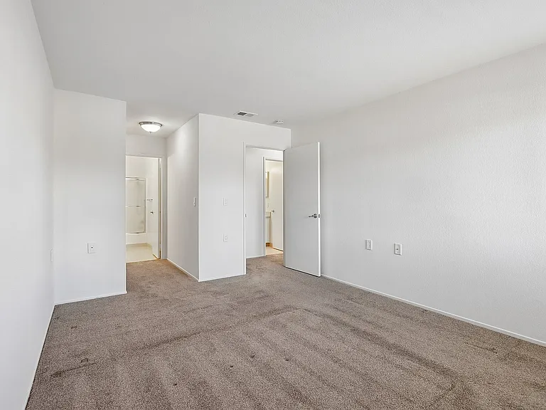 32-web-or-mls-Wisteria St 10-S1807-030