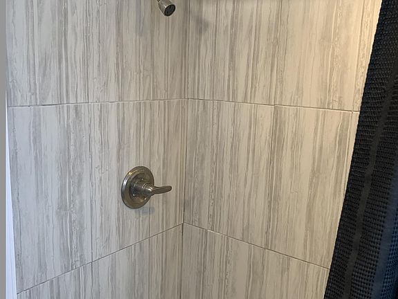 5th image of 41 Layton Ave Floor 1