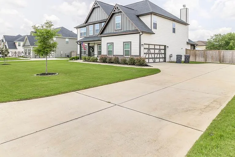 105 Pearl Moss Ln — Photo 2