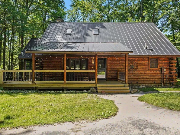 4882 White Birch Ln, Farwell, MI 48622