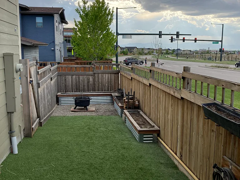 Backyard (turf)