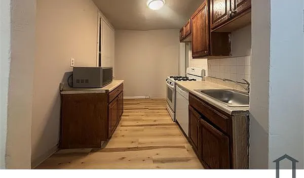 6927 Guilford Rd — Photo 6