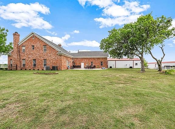4th image of 316 County Road 3123 W