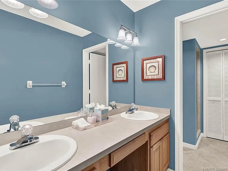 10044 S Ocean Dr #907 — Photo 32