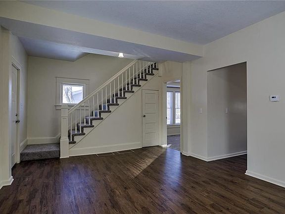 5th image of 2256 Orville Ave