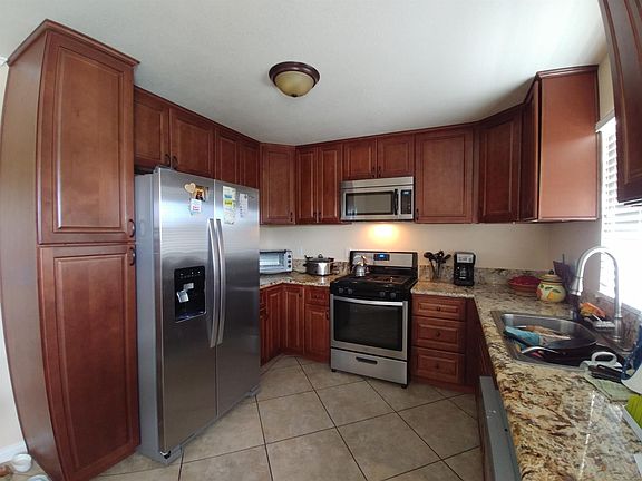 3rd image of 13115 E V12 Ave