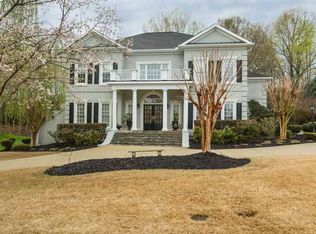 14 Woods Edge Ct, Greenville, SC 29615