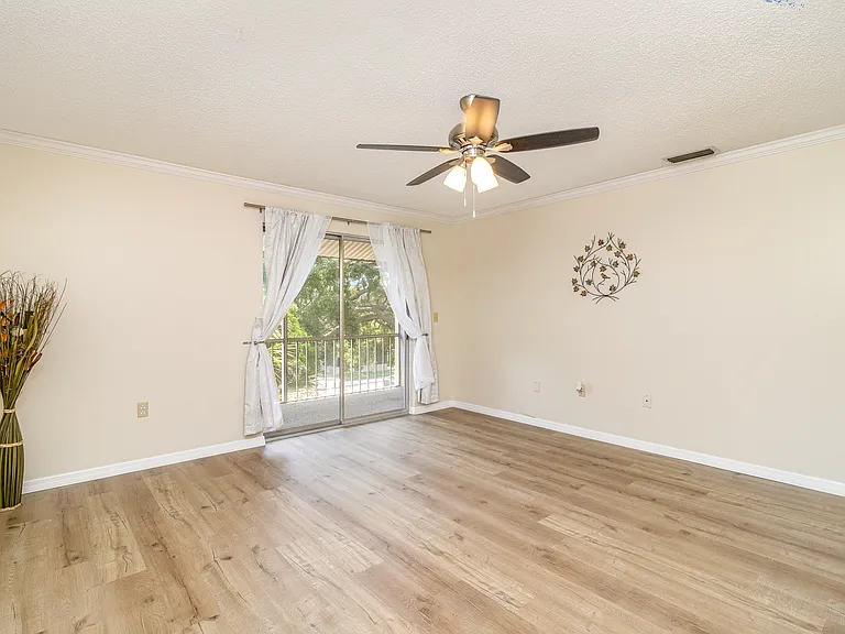 3135 Shady Dell Ln — Photo 16
