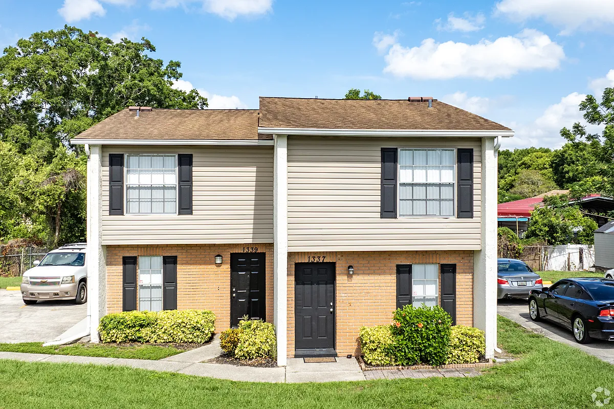 Building Photo - Valley View Town & Garden Homes
