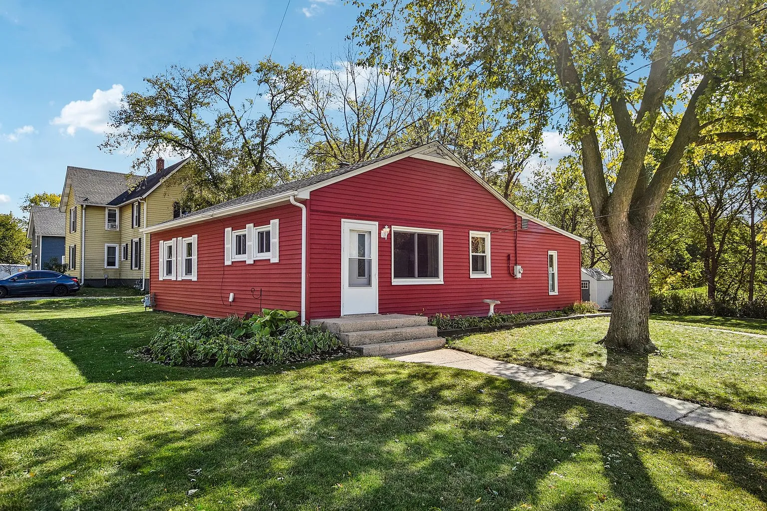 417 W Shannon St photo 1