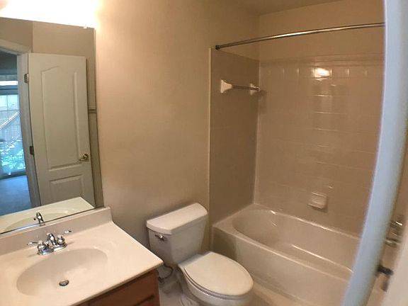 2nd image of 10310 Potomac Corner Dr