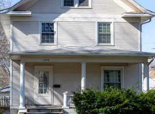3236 R St, Lincoln, NE 68503