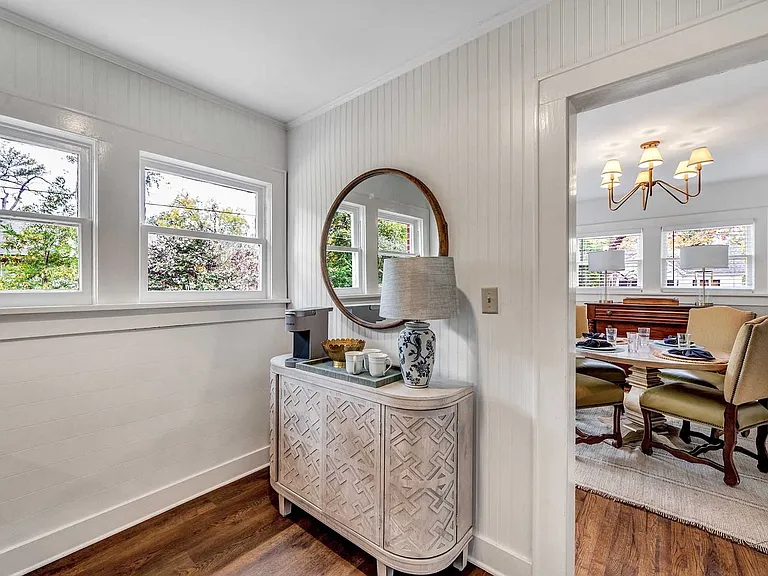 606 W Dobbs St — Photo 5