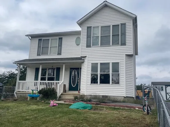 70 Cornwell Dr, Romney, WV 26757