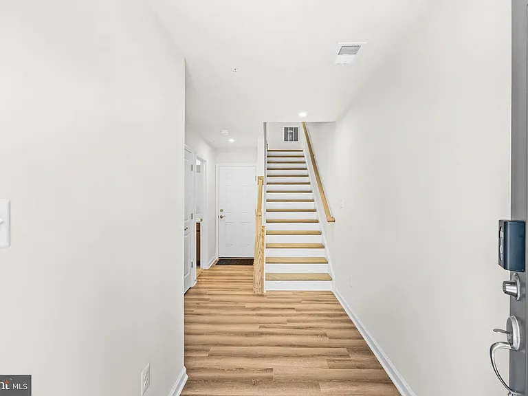 3404 Chester Aly — Photo 4