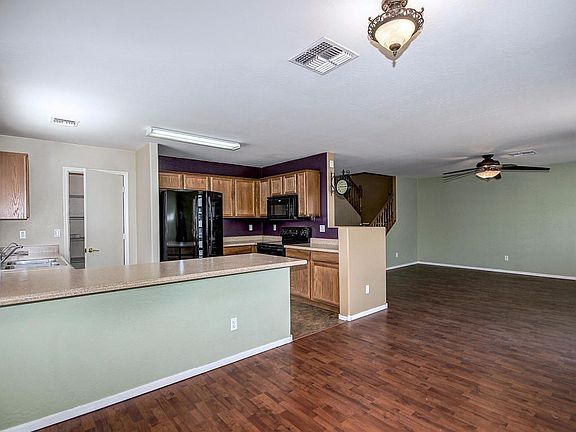 5th image of 11122 W College Dr