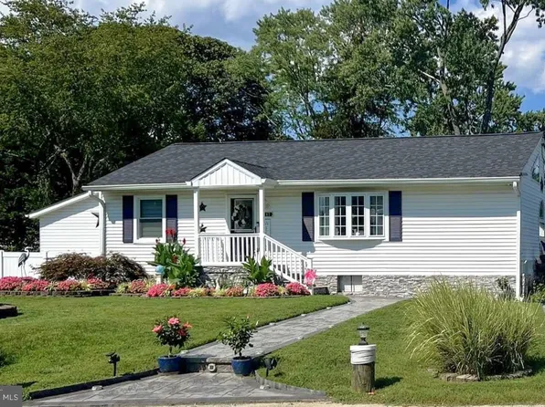 1267 Rock Hill Rd, Pasadena, MD 21122