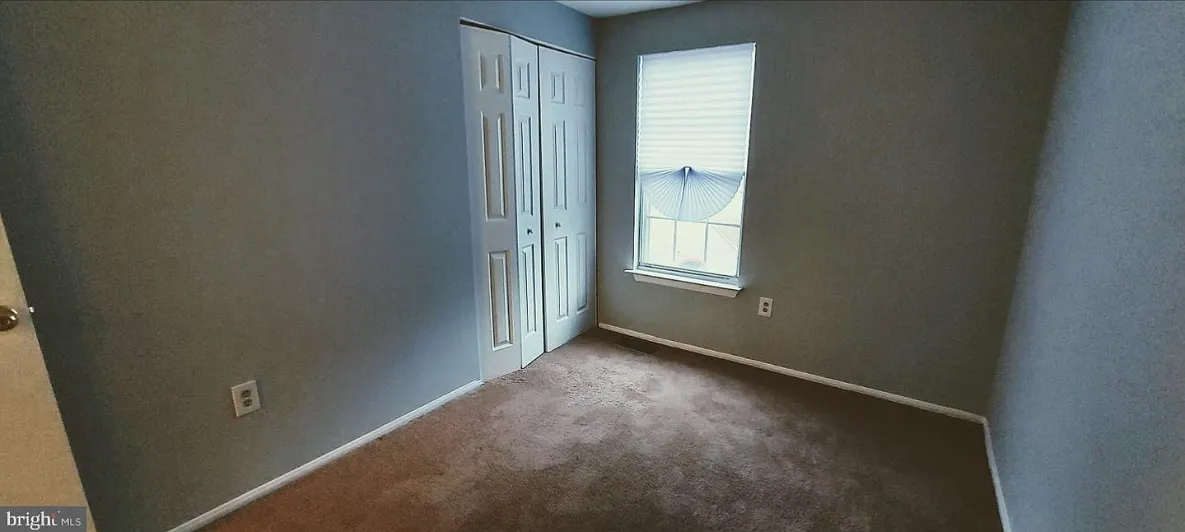 3 bed, 1.5 bath, 1188 sqft, $2,000 — Photo 4