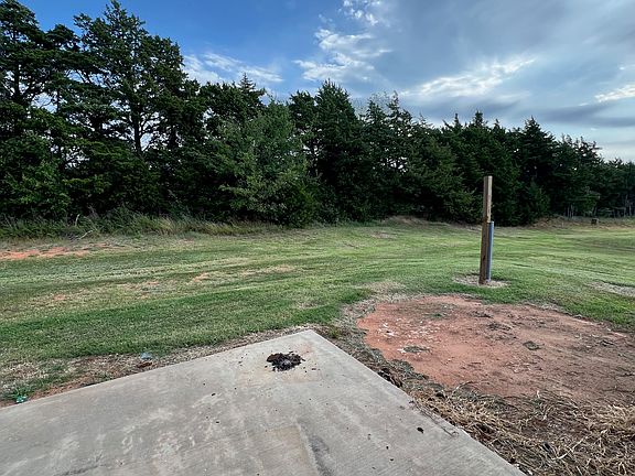 4th image of 4406 Sierra Ln