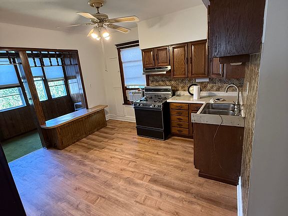 5th image of 2448 W Gunnison St #2