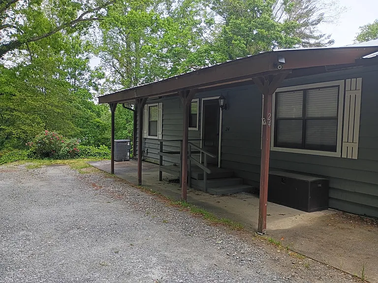 24 Dogwood Ln — Photo 36