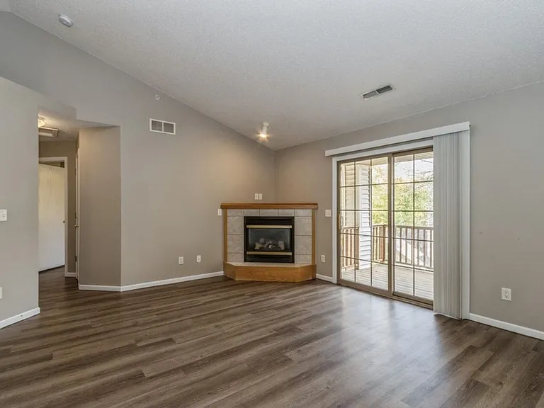 2867 Coral Ct #303 — Photo 25