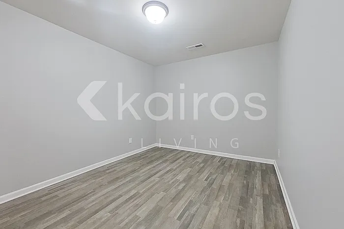 1251 Amberlight Cir — Photo 12