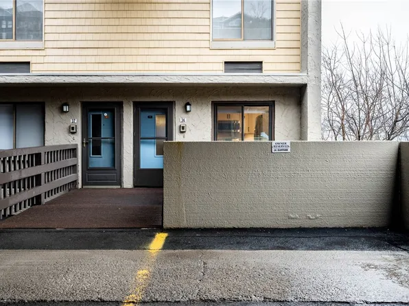 36 Cliffside Dr, Canandaigua, NY 14424