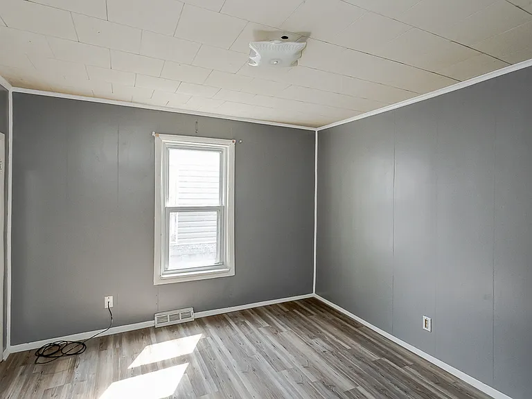 1149 South Ave — Photo 28