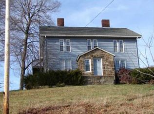 482 Mount Air Rd, New Castle, PA 16102