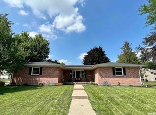 1624 6th Ave S, Clinton, IA 52732