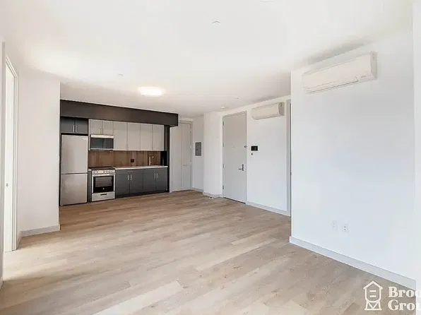 26 Sherman Ave APT 8H, New York, NY 10040