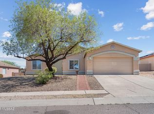 2951 W Calle Rosalinda, Tucson, AZ 85746
