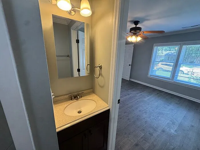 1112 Wellman Ave NE — Photo 17