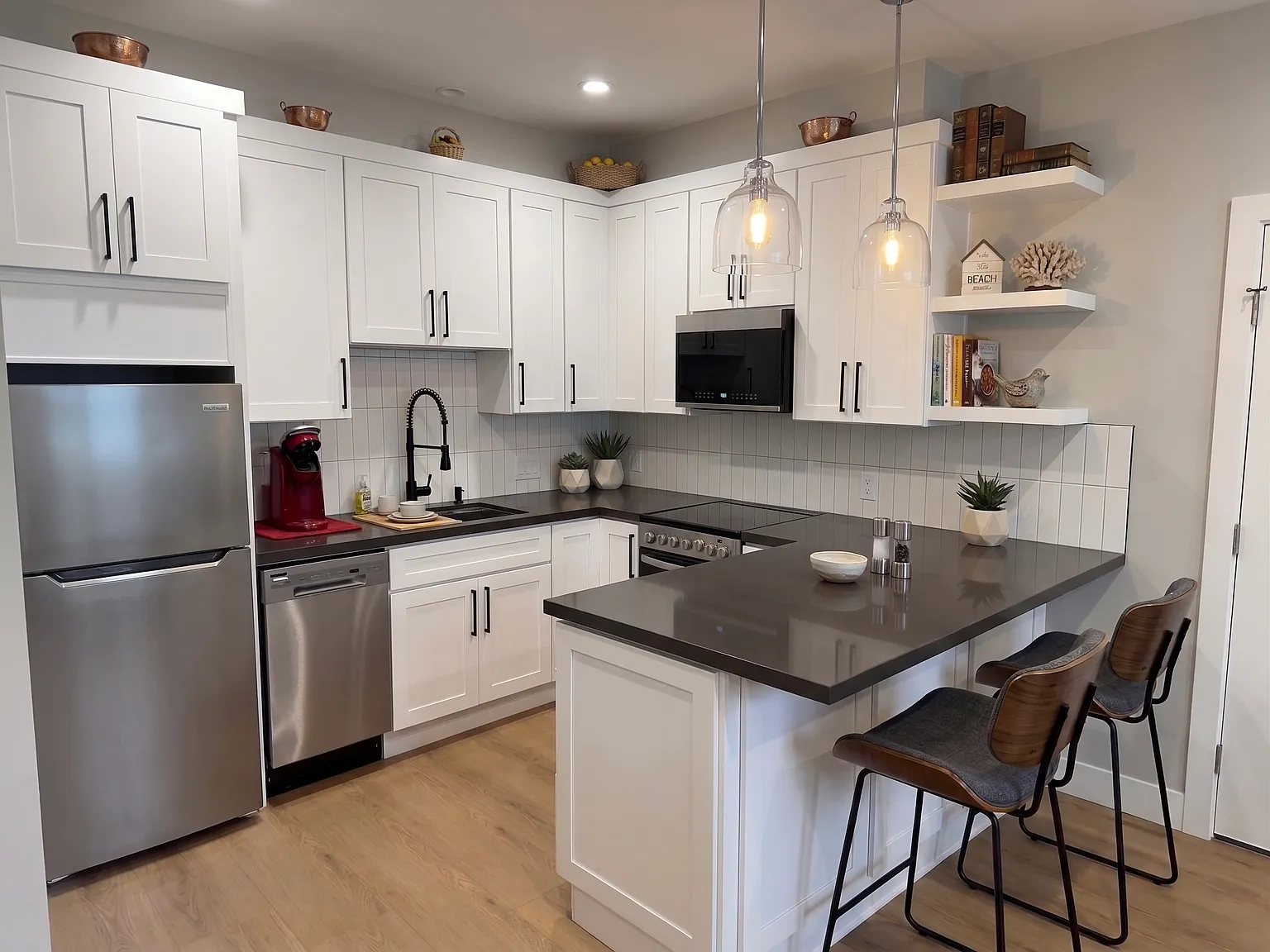 1 bed, 425 sqft, $2,250 — Photo 4