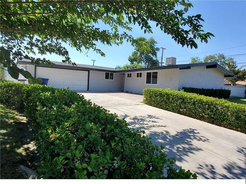 1st image of 1005 W Avenue J10