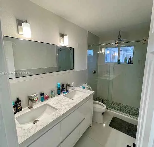 6610 Cody St — Photo 3