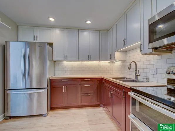 7704 Western Ave, Omaha, NE 68114