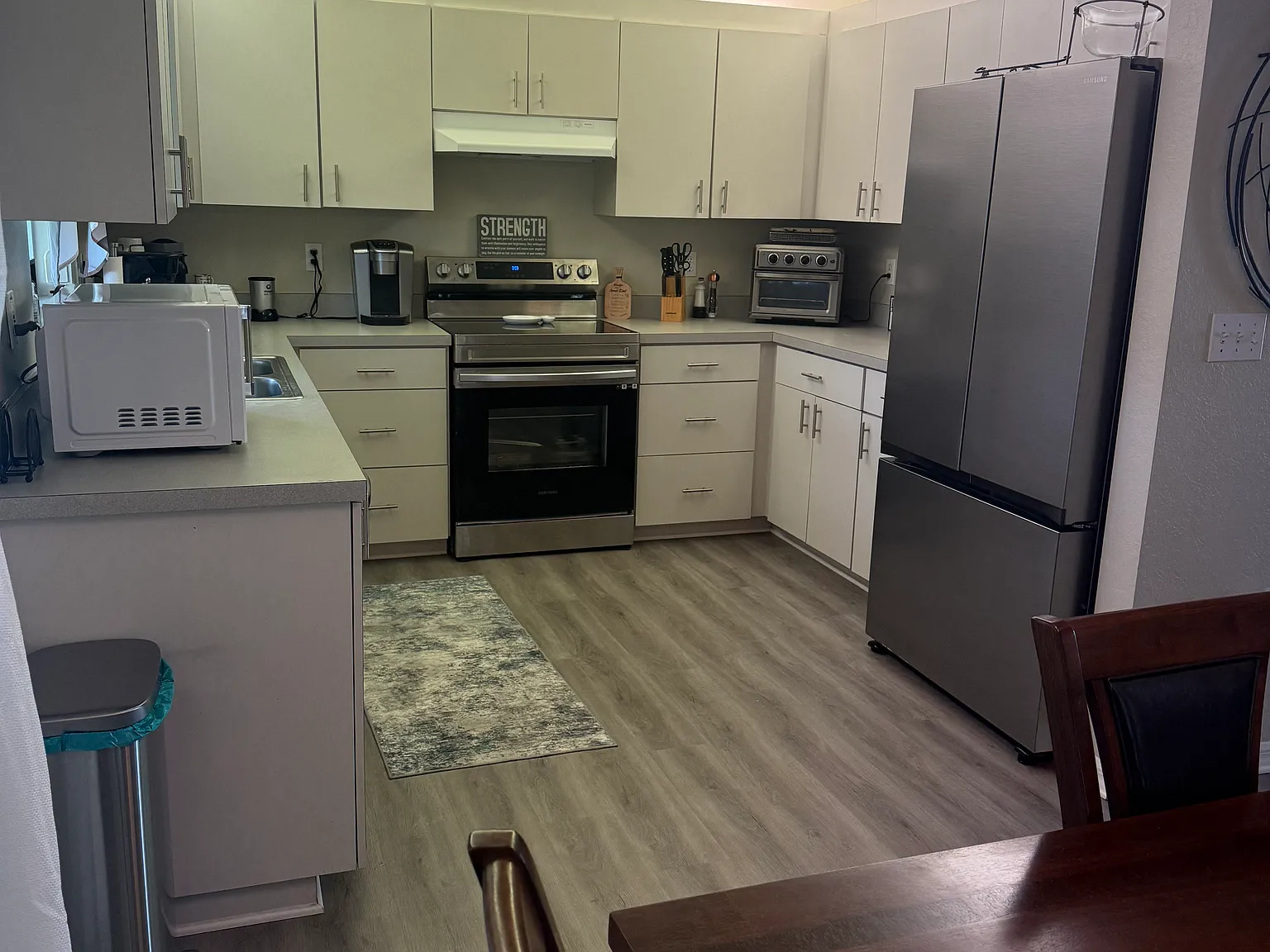 2 bed, 943 sqft, $1,650 — Photo 3