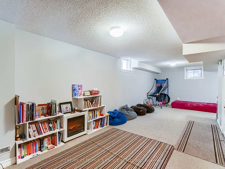 5658 Glen Erin Dr #7 — Photo 35