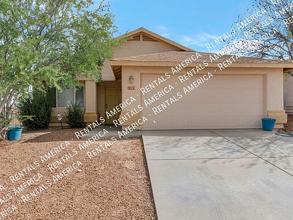 2nd image of 1202 N Thunder Ridge Dr