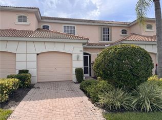 1320 Weeping Willow Ct, Cape Coral, FL 33909