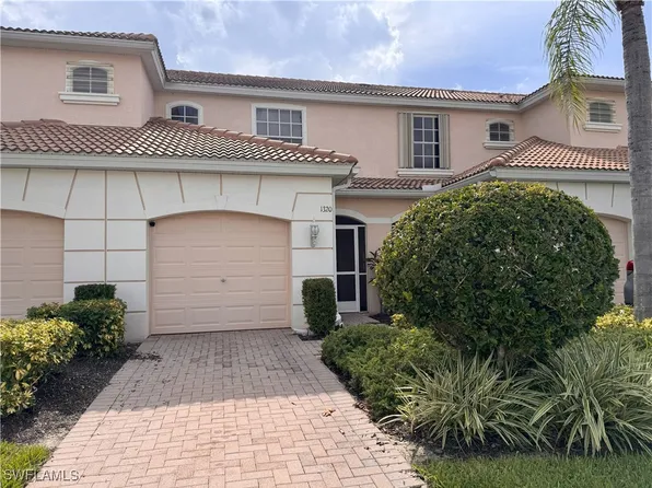 1320 Weeping Willow Ct, Cape Coral, FL 33909