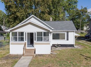 809 W Monroe St, Bloomington, IL