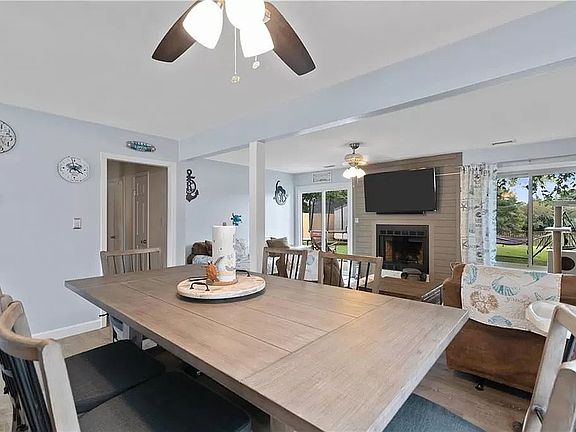 4th image of 1037 Culmer Dr